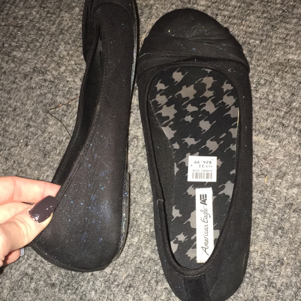 Shoes - Picture 2 of 3